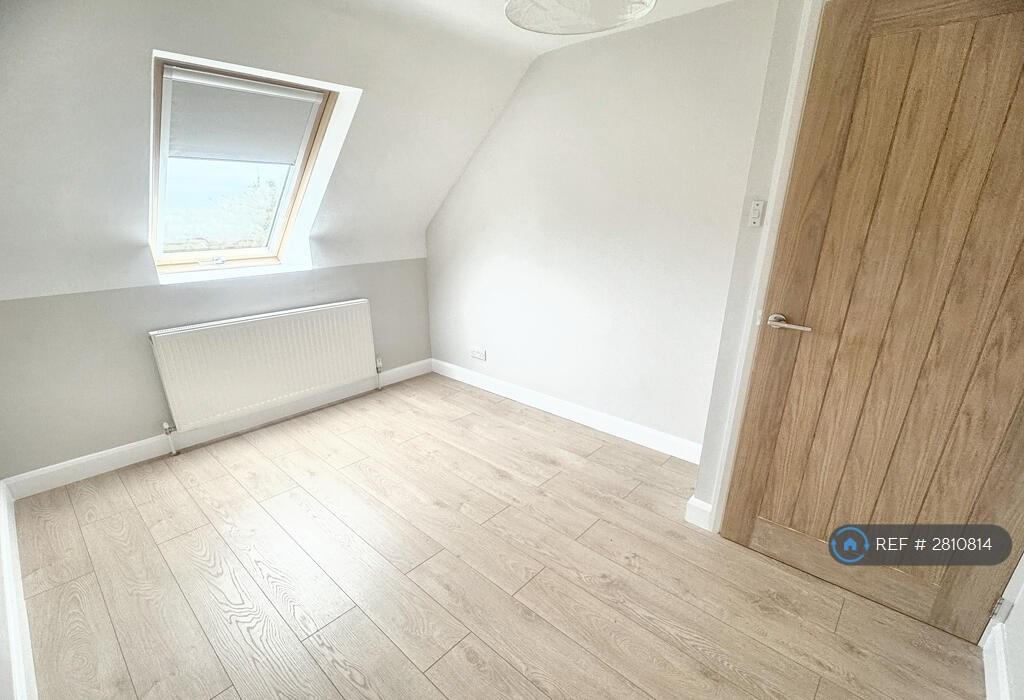 Small Bedroom