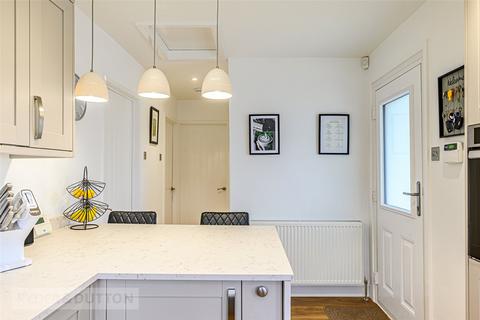 2 bedroom bungalow for sale, Stratton Road, Brighouse, West Yorkshire, HD6