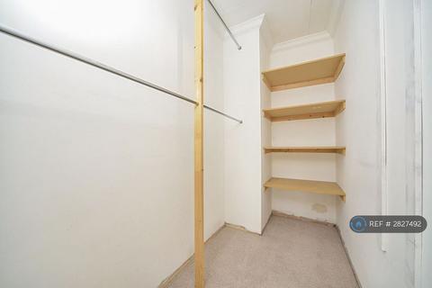 1 bedroom flat to rent, Alexandra Road, Kingston Upon Thames, KT2