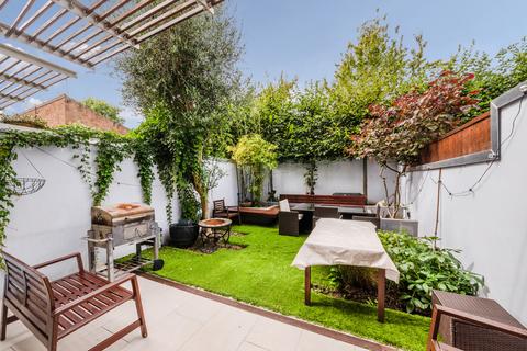 undefined, Page Mews, SW11