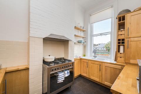 2 bedroom flat to rent, Sinclair Road, W14