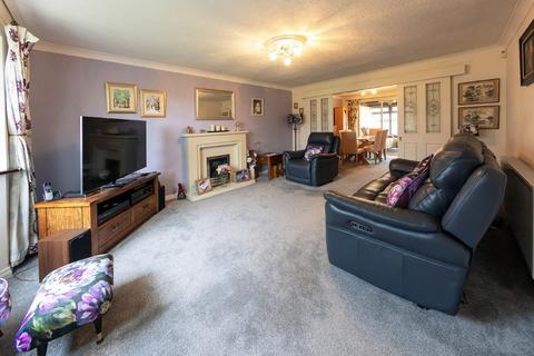 4 bedroom detached house for sale, Tamar Drive, Woodsetton, DY3