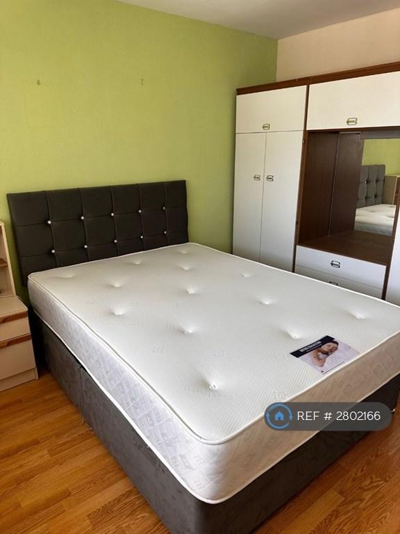 Master Bed