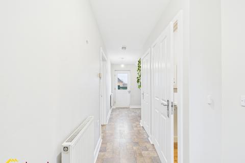 4 bedroom terraced house for sale, Rosemary Drive, Banbury OX16