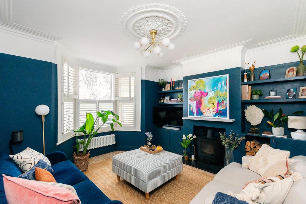 2 H3 AVP - Living Room C.jpg