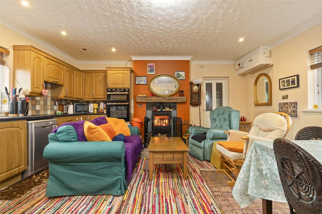 Kitchen 2