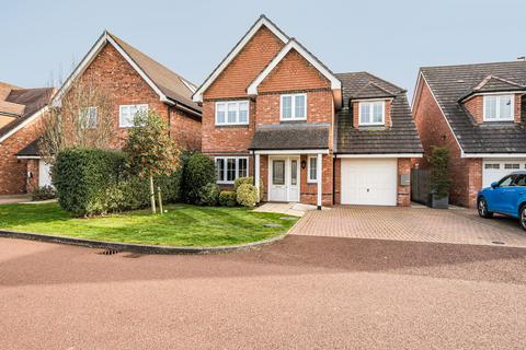 4 bedroom detached house for sale, Elen Place, Berkshire RG42