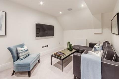 undefined, Cambridge Penthouse, Palace Wharf W6