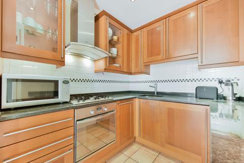 2 bedroom apartment for sale, Blackstock Road, Highbury, London, N5