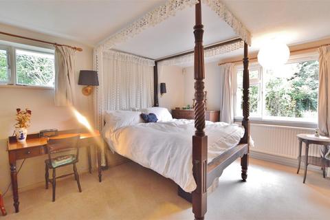 undefined, Wentworth Avenue, Slough