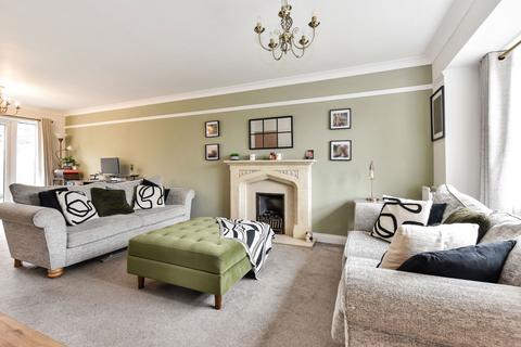 undefined, The Orchard, Wakefield WF2