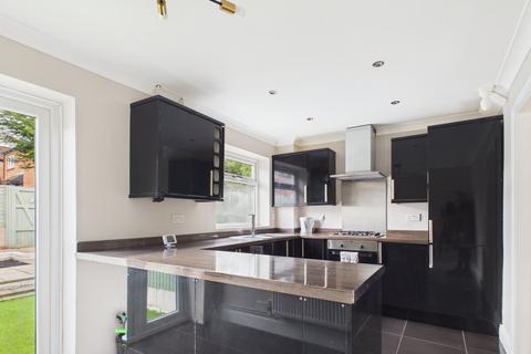 undefined, George Dere Close, Newark NG22