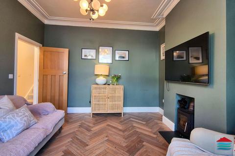 4 bedroom terraced house for sale, St. Peters Terrace, Pwllheli, LL53
