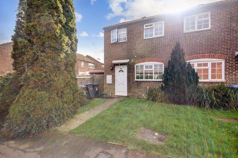 3 bedroom duplex for sale - Estcots Drive, East Grinstead, RH19