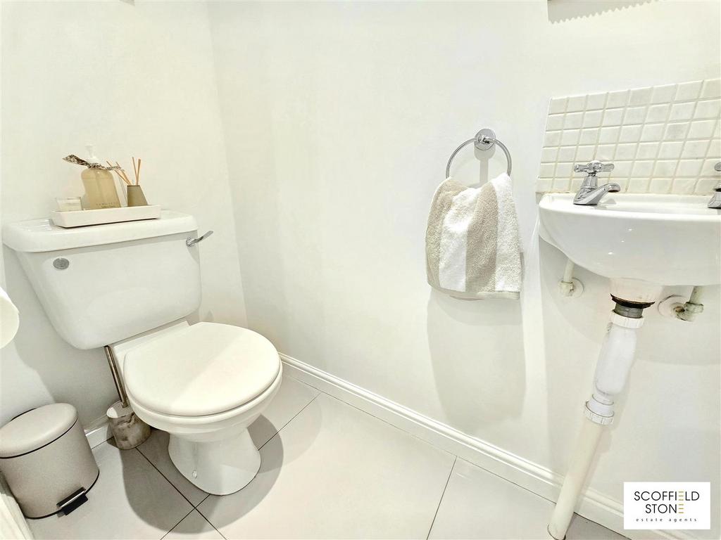Guest cloakroom