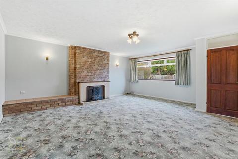 3 bedroom detached bungalow for sale, Main Street, Pershore