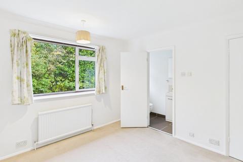 undefined, Russell Close, Little Chalfont, Buckinghamshire, HP6