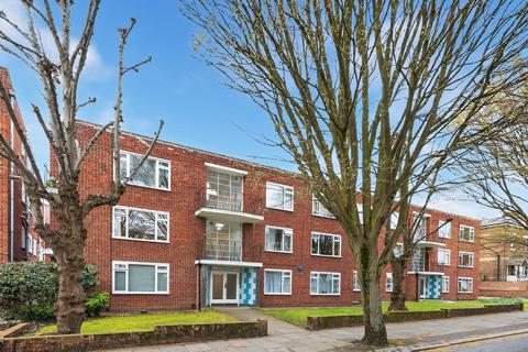 undefined, Mount Avenue, Ealing