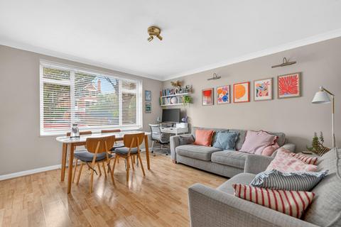 undefined, Mount Avenue, Ealing