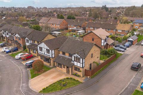 4 bedroom detached house for sale, Clayfields, High Wycombe HP10
