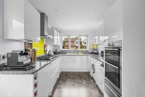 4 bedroom detached house for sale, Clayfields, High Wycombe HP10