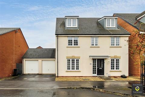 5 bedroom detached house for sale - Swannington Drive, Kingsway