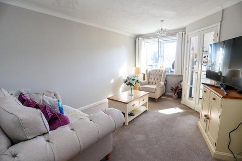 1 bedroom apartment for sale, Brighton Road, Coulsdon