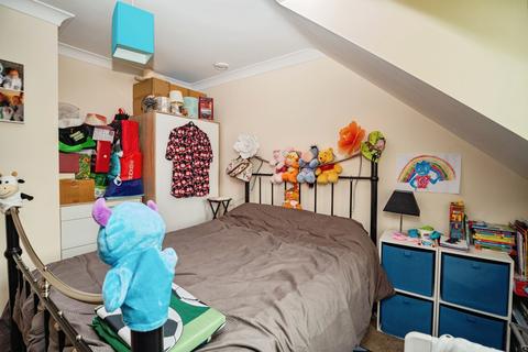 4 bedroom end of terrace house for sale, Sedge Place, Dorset, DT3