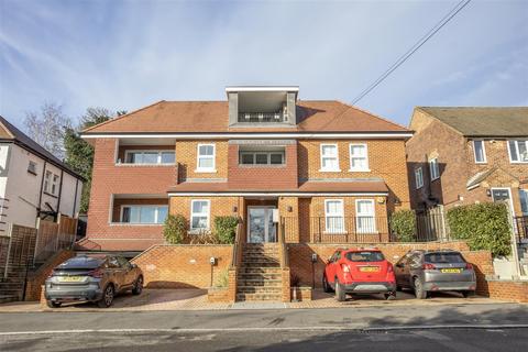 South Drive, Coulsdon