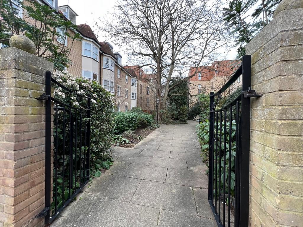 Exterior communal gardens