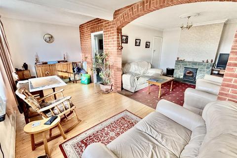 2 bedroom detached bungalow for sale, Rochester Road, Cuxton, Rochester