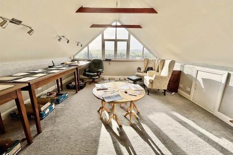 2 bedroom detached bungalow for sale, Rochester Road, Cuxton, Rochester