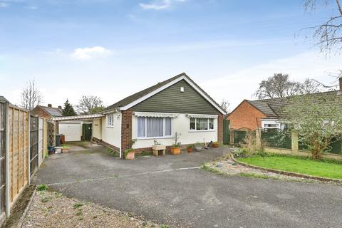 2 bedroom bungalow for sale - Tedder Road, WEST HOWE, Bournemouth, Dorset, BH11