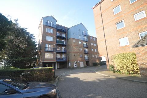 2 bedroom flat to rent - Argent Street, Grays