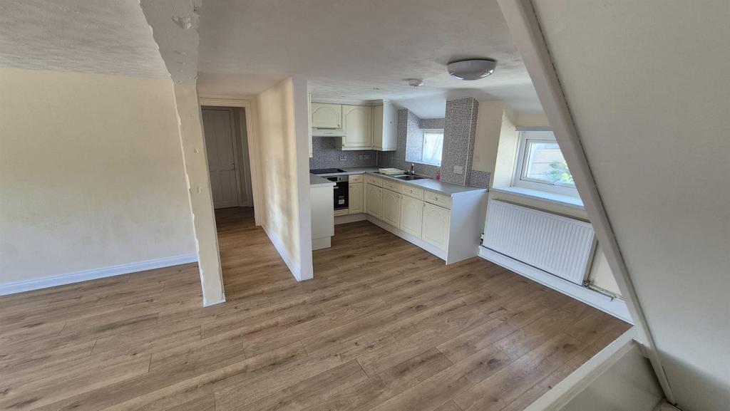 150 P Dining Area 1.jpeg