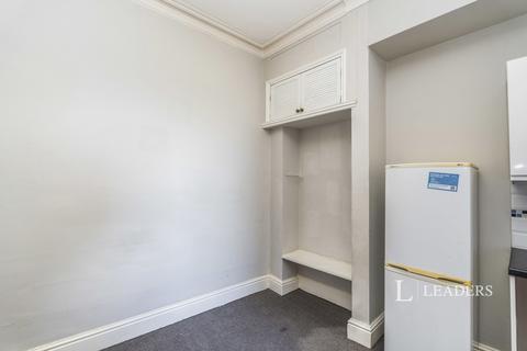 Studio to rent, Northam Road, SO14
