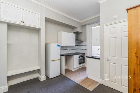 Studio to rent, Northam Road, SO14