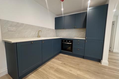 3 bedroom apartment to rent, Dorchester Road, WEYMOUTH