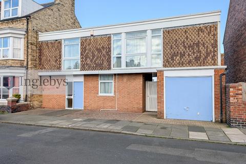 4 bedroom house for sale - Upleatham Street, Saltburn-By-The-Sea