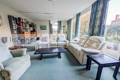 4 bedroom house for sale, Upleatham Street, Saltburn-By-The-Sea