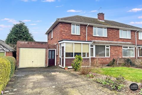 3 bedroom semi-detached house for sale - Wordsworth Road, Whitecross, Hereford, HR4