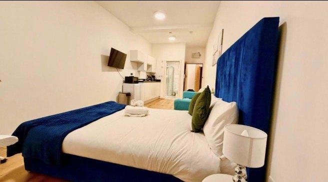 Golders-green-road-nw11-8dy-1050857