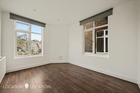 2 bedroom flat to rent, Stamford Hill, London, N16