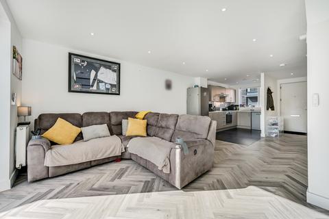 2 bedroom semi-detached house for sale - Wentworth Road, Channels, Chelmsford