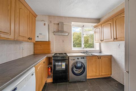 3 bedroom house to rent, St. Helier Avenue, Morden SM4