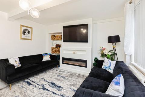 3 bedroom semi-detached house for sale, Bedivere Road, Bradford