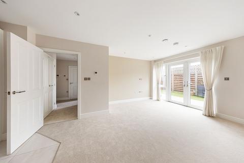 1 bedroom apartment for sale, High Road, Loughton, IG10