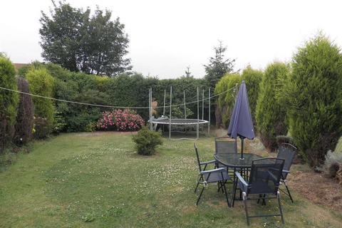 3 bedroom flat to rent - Chestnut Crescent, PETERBOROUGH, PE7