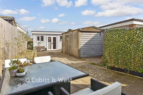 3 bedroom end of terrace house for sale, Hillview Road, Brighton BN2