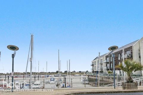 3 bedroom flat for sale, The Shipyard, Colchester